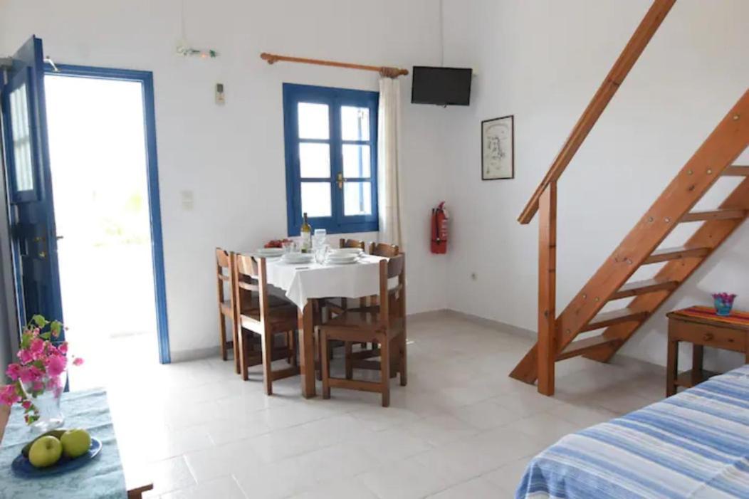 Thalassitis Coastal Apartments Perivolos  Exterior photo