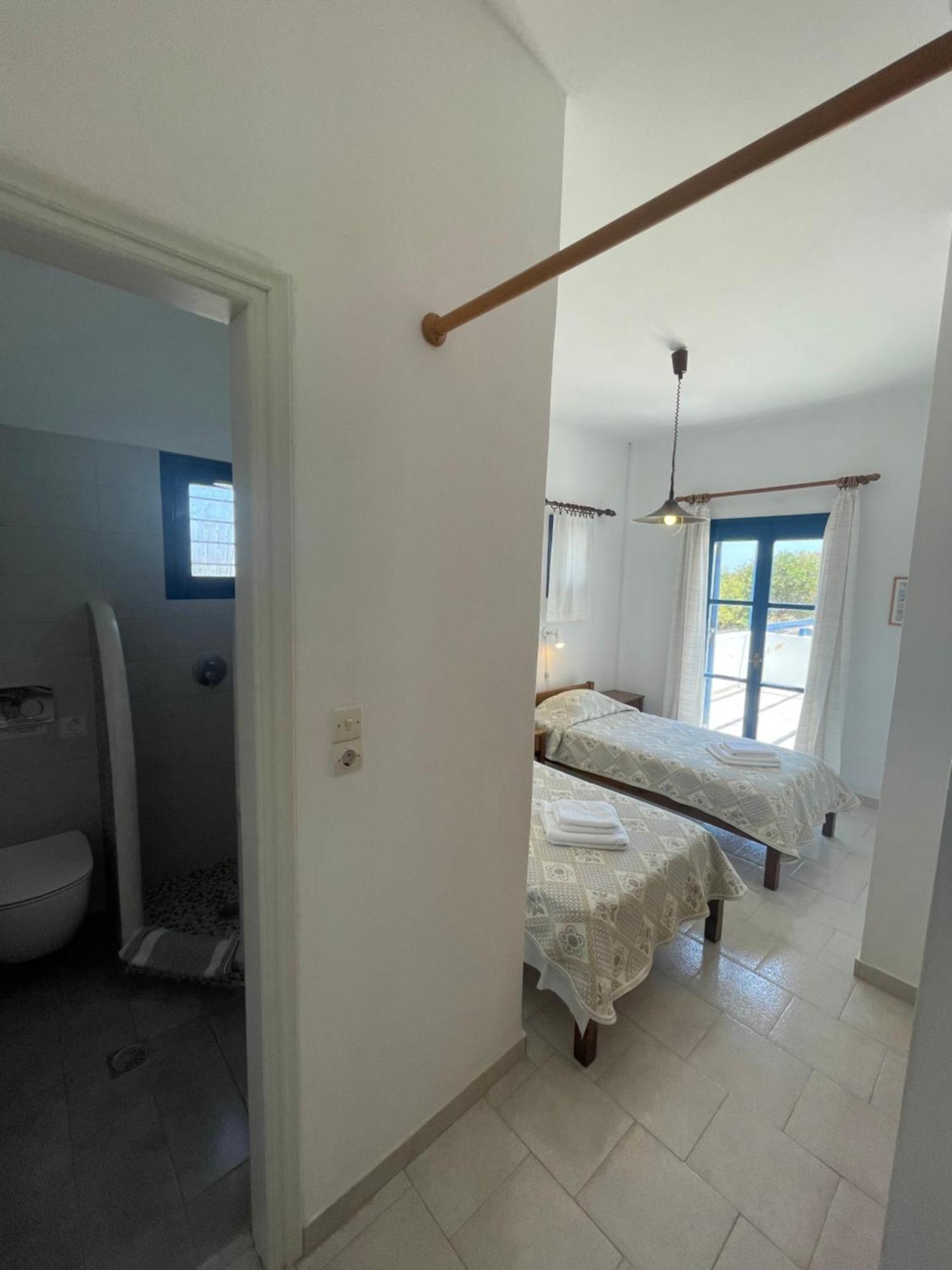 Thalassitis Coastal Apartments Perivolos  Exterior photo