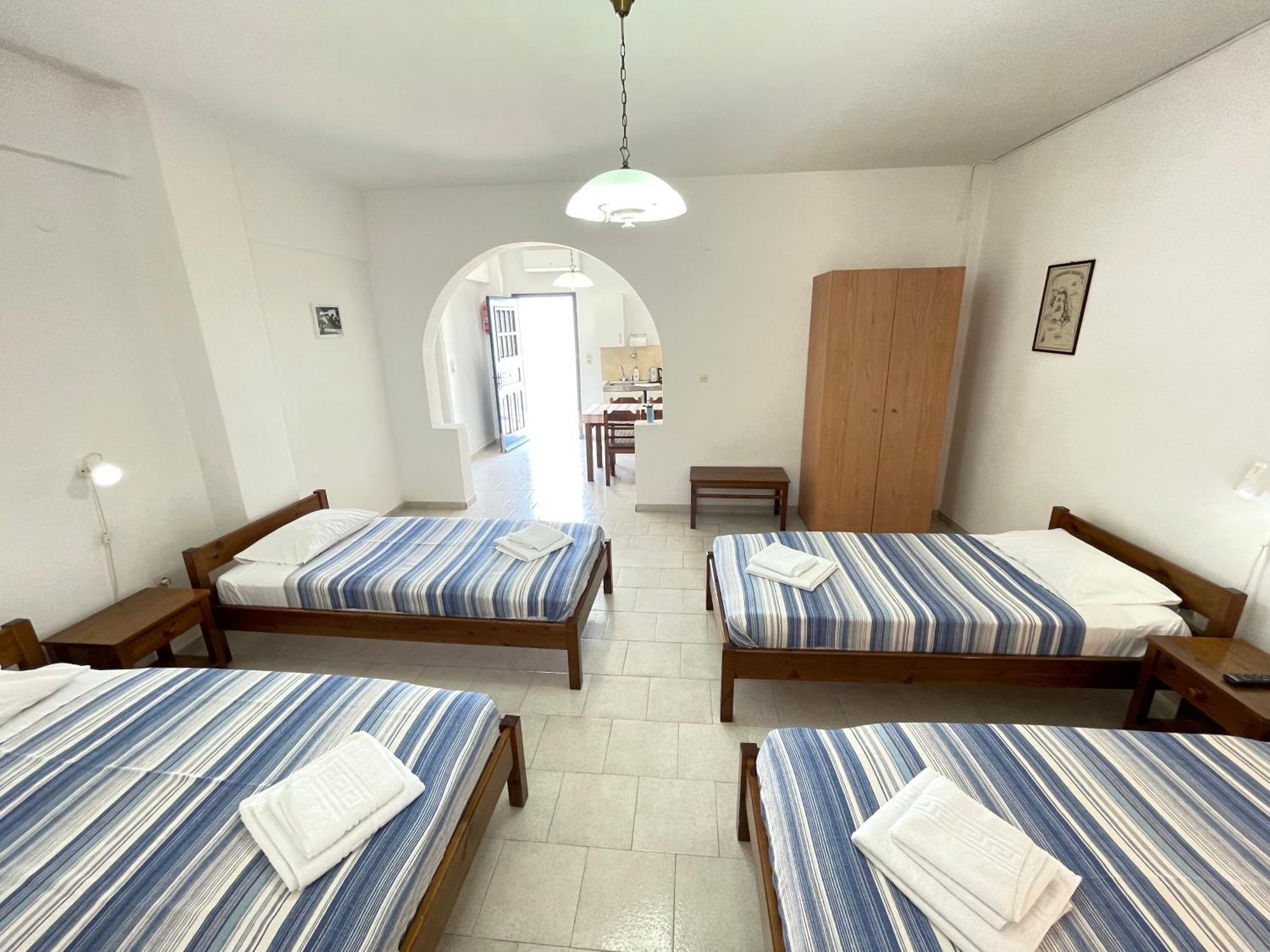 Thalassitis Coastal Apartments Perivolos  Exterior photo